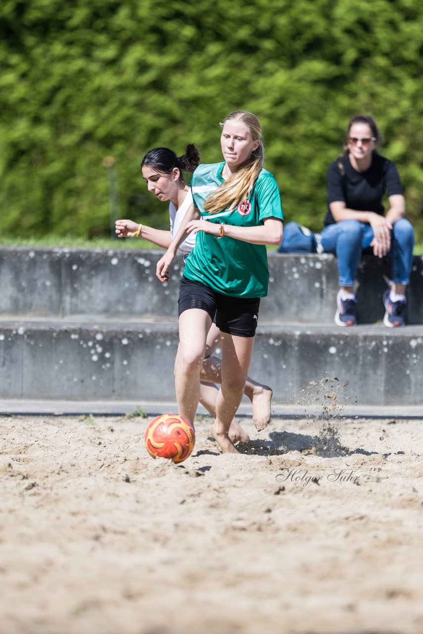 Bild 111 - wBJ/wCJ Beachsoccer Cup